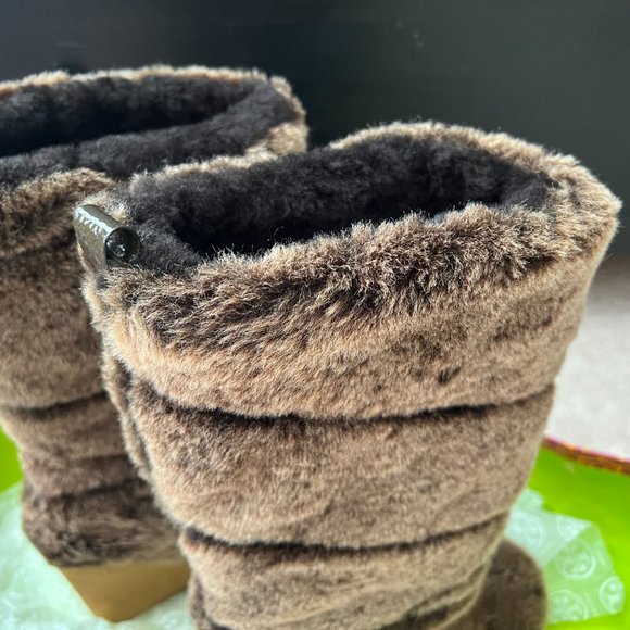 Tory Burch Kiki Wedge Fur Boots : NEW - Picture 3 of 8